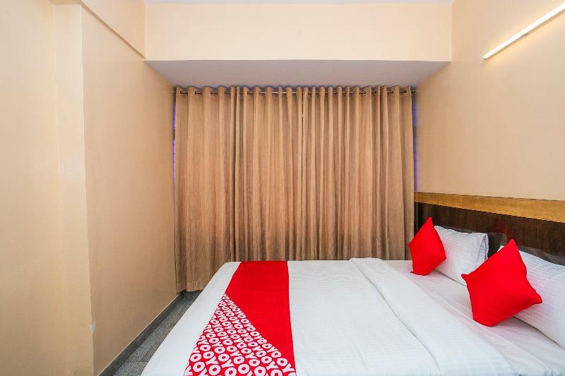 Oyo Flagship Hotel Archana Comforts Bangalore Extérieur photo